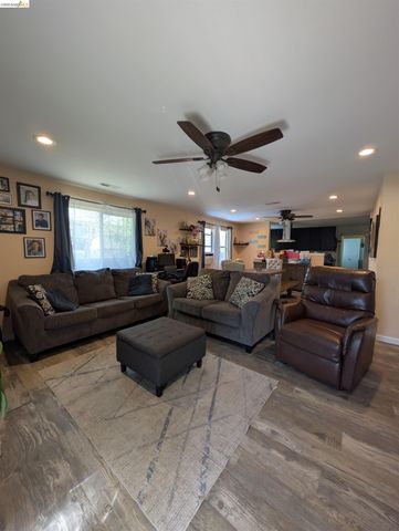 27422 MANON, Hayward, CA 94544