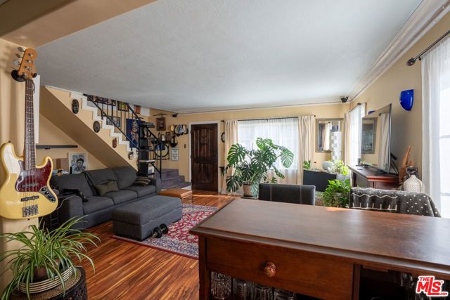 2045 Claudina Avenue, Los Angeles, CA 90016
