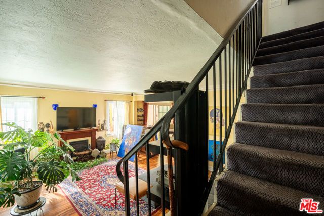 2045 Claudina Avenue, Los Angeles, CA 90016