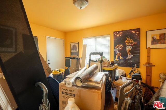 2045 Claudina Avenue, Los Angeles, CA 90016