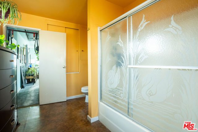 2045 Claudina Avenue, Los Angeles, CA 90016