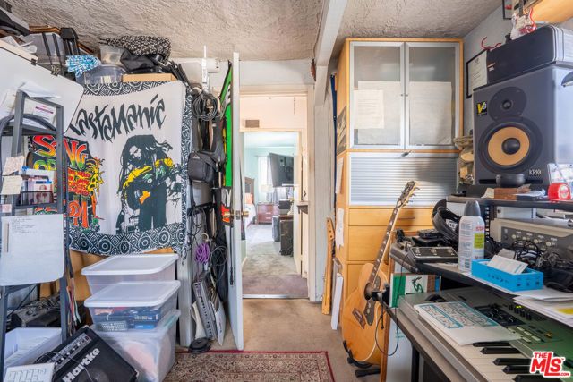 2045 Claudina Avenue, Los Angeles, CA 90016