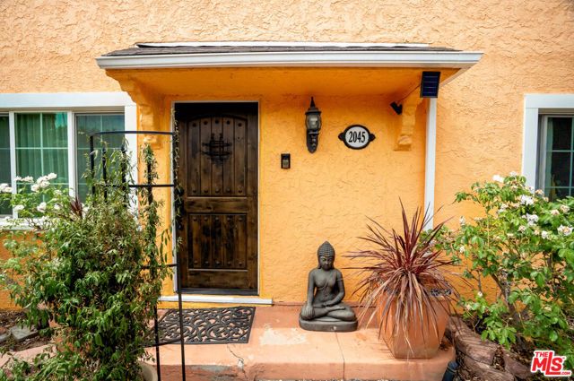 2045 Claudina Avenue, Los Angeles, CA 90016