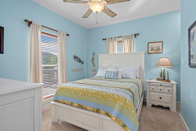 946 Raymond, Port Bolivar, TX 77650