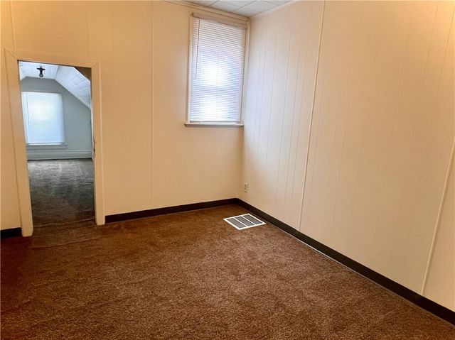 518 4th Ave, New Kensington, PA 15068