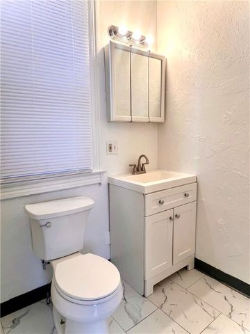 518 4th Ave, New Kensington, PA 15068