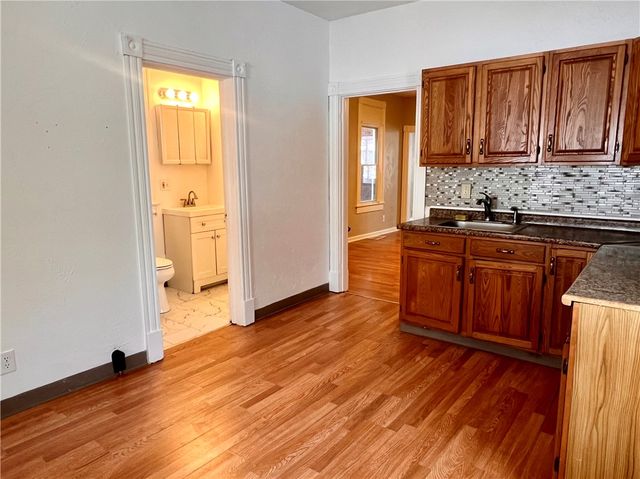 518 4th Ave, New Kensington, PA 15068