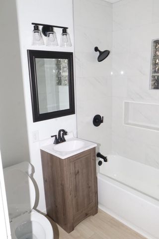 2360 N 48th STREET, Milwaukee, WI 53210