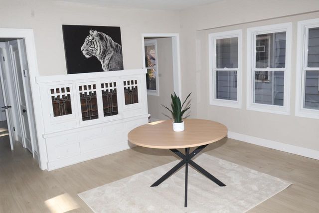 2360 N 48th STREET, Milwaukee, WI 53210