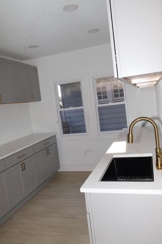 2360 N 48th STREET, Milwaukee, WI 53210