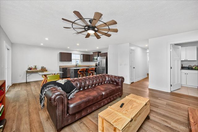 5667 Woodcreek Drive, Middletown, OH 45042