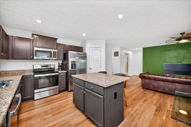 5667 Woodcreek Drive, Middletown, OH 45042