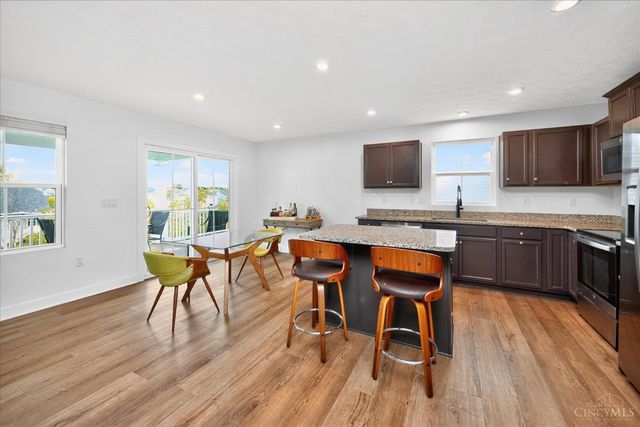 5667 Woodcreek Drive, Middletown, OH 45042