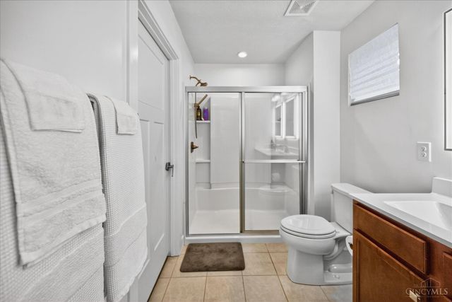 5667 Woodcreek Drive, Middletown, OH 45042