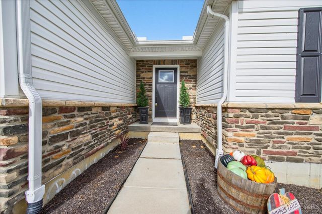 5667 Woodcreek Drive, Middletown, OH 45042