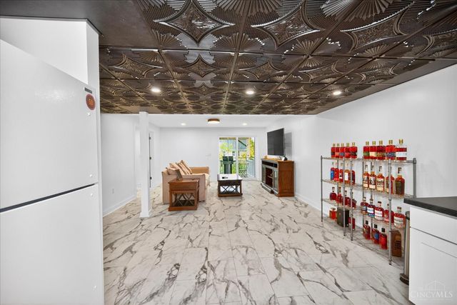 5667 Woodcreek Drive, Middletown, OH 45042