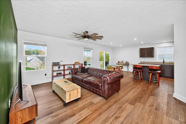 5667 Woodcreek Drive, Middletown, OH 45042