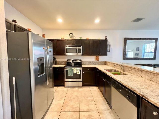 15103 SW 113th Ter 15103, Miami, FL 33196