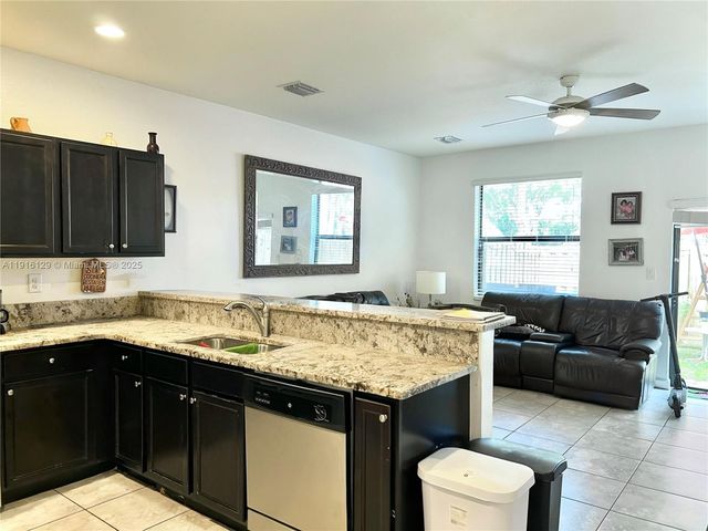 15103 SW 113th Ter 15103, Miami, FL 33196