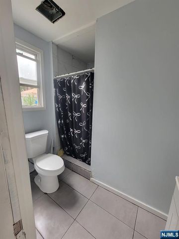 476 Laurel Street, Orange, NJ 07050