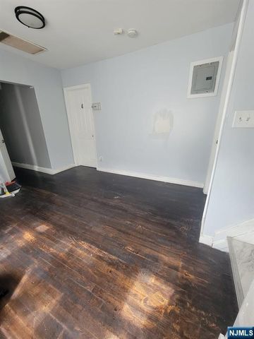 476 Laurel Street, Orange, NJ 07050