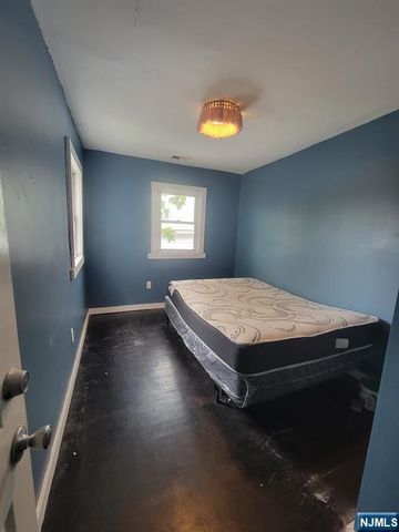 476 Laurel Street, Orange, NJ 07050