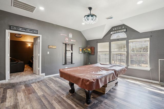 400 Shadow Creek Drive, Desoto, TX 75115