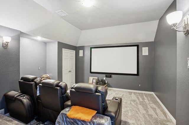 400 Shadow Creek Drive, Desoto, TX 75115