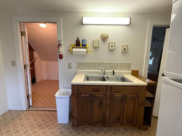 69 Pleasant Street, Colebrook, NH 03576