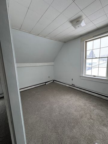 69 Pleasant Street, Colebrook, NH 03576