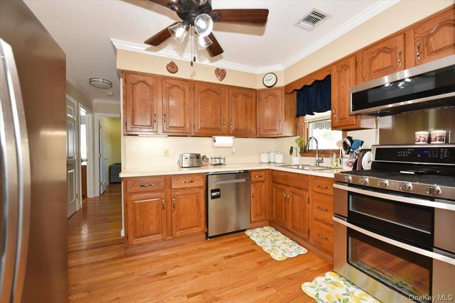 167 N Suffolk Avenue, Massapequa, NY 11758