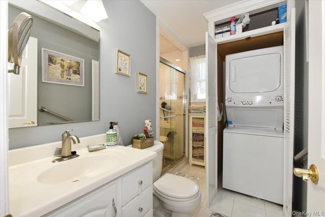 167 N Suffolk Avenue, Massapequa, NY 11758