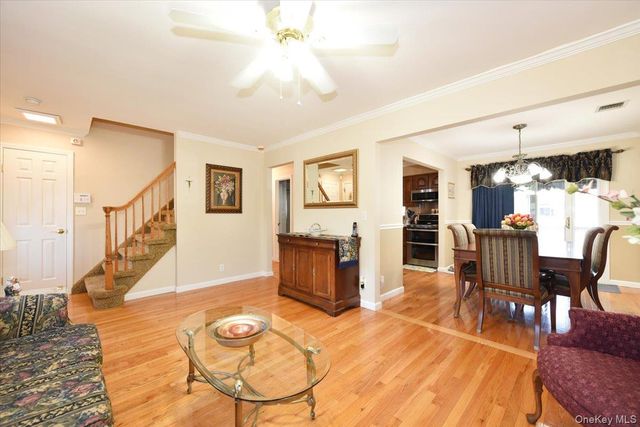 167 N Suffolk Avenue, Massapequa, NY 11758