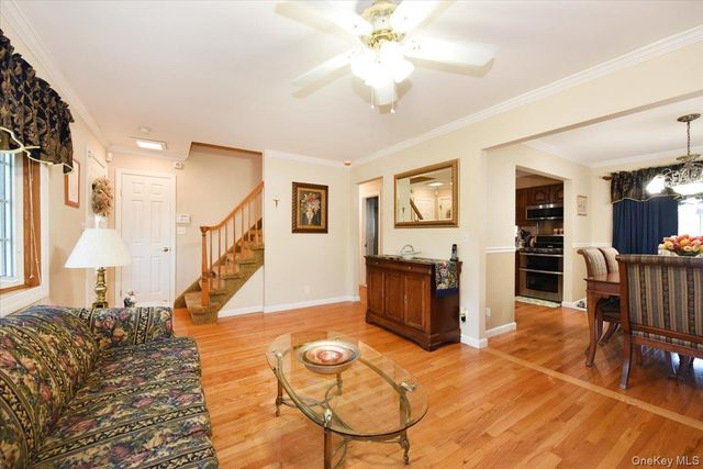 167 N Suffolk Avenue, Massapequa, NY 11758