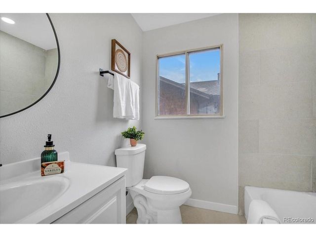 14483 E Arizona Ave, Aurora, CO 80012