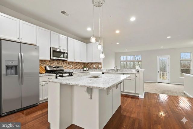 326 REDBUD LN, Kennett Square, PA 19348