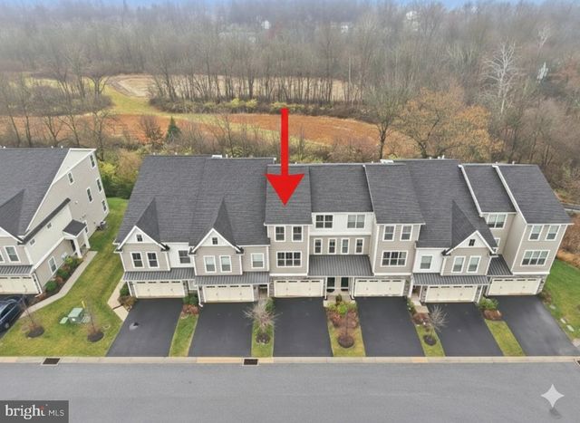 326 REDBUD LN, Kennett Square, PA 19348