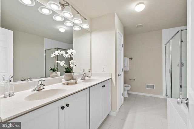 326 REDBUD LN, Kennett Square, PA 19348