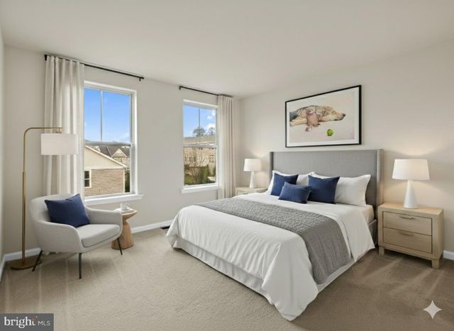 326 REDBUD LN, Kennett Square, PA 19348