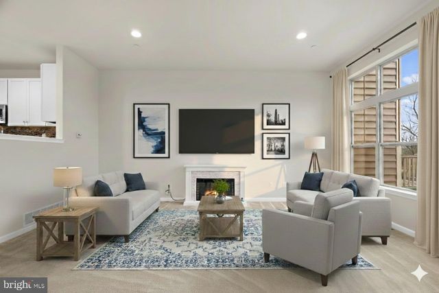 326 REDBUD LN, Kennett Square, PA 19348