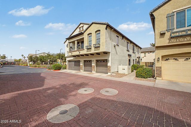 2727 N PRICE Road 42, Chandler, AZ 85224