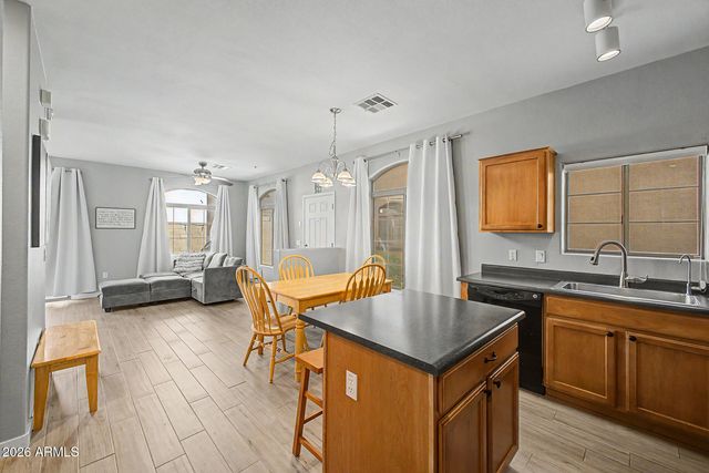 2727 N PRICE Road 42, Chandler, AZ 85224