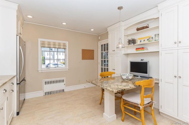 46 Wyatt Road, Garden City, NY 11530