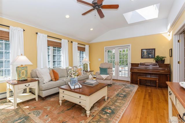 46 Wyatt Road, Garden City, NY 11530