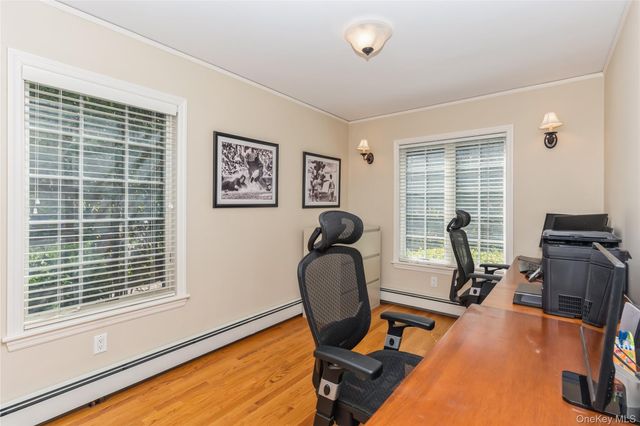 46 Wyatt Road, Garden City, NY 11530