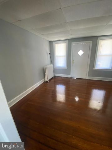 5205 GLENLOCH ST, Philadelphia, PA 19124