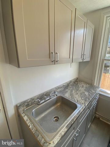 5205 GLENLOCH ST, Philadelphia, PA 19124