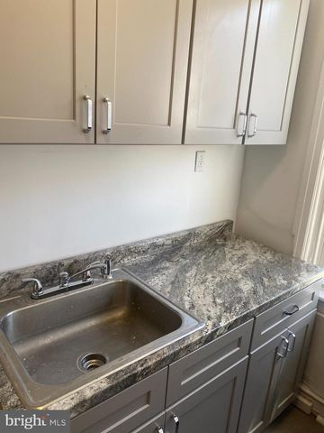 5205 GLENLOCH ST, Philadelphia, PA 19124