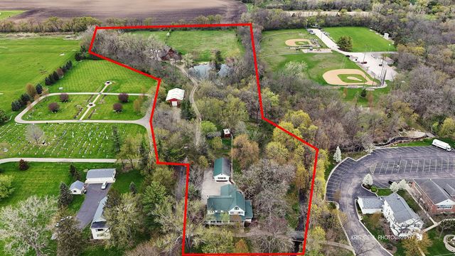 2214 MAIN STREET Road, Spring Grove, IL 60081