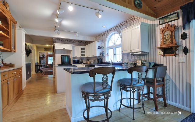 2214 MAIN STREET Road, Spring Grove, IL 60081